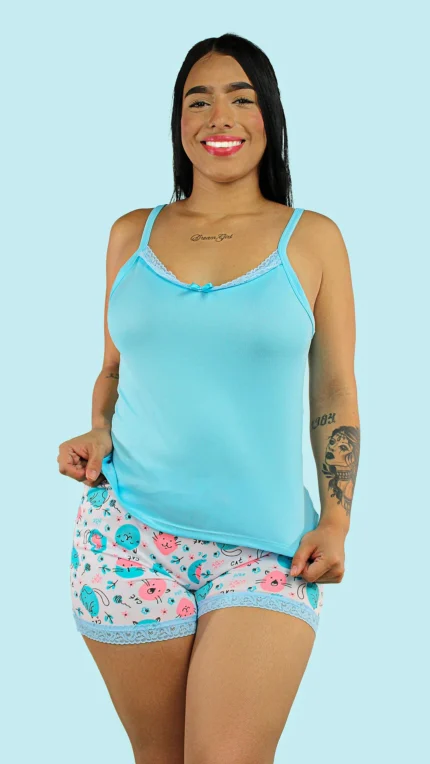 Pijama Corta en tiras, blusa color azul con encaje